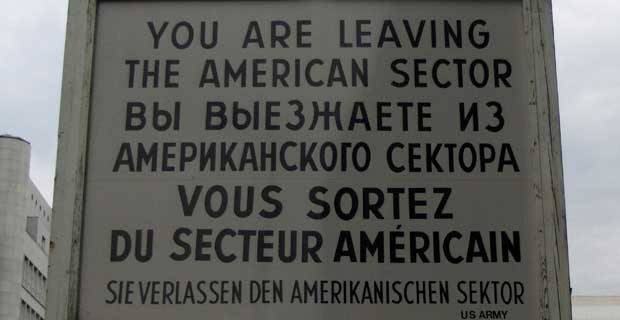 Cartello Checkpoint Charlie